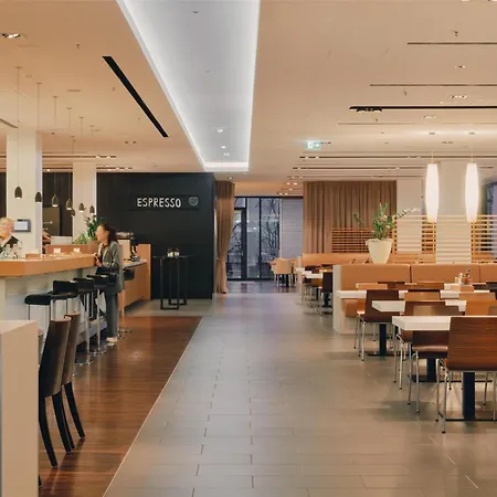 Отель Lufthansa - Than A Conference 4*