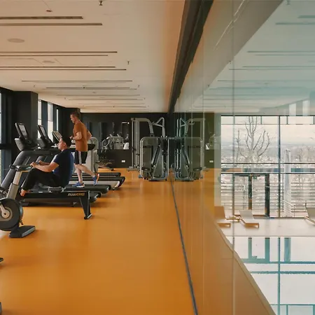 Lufthansa - Than A Conference 4*