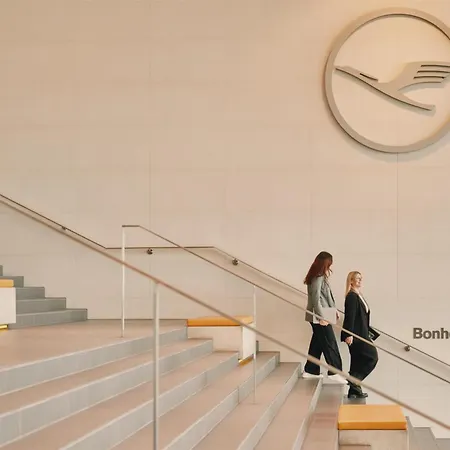 Lufthansa - Than A Conference Зехайм-Югенхайм