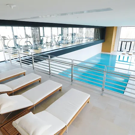 Lufthansa - Than A Conference Hotel 4*