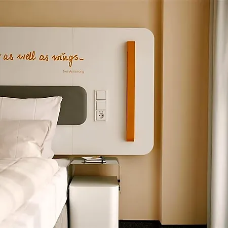 Hotel Lufthansa - Than A Conference 4*