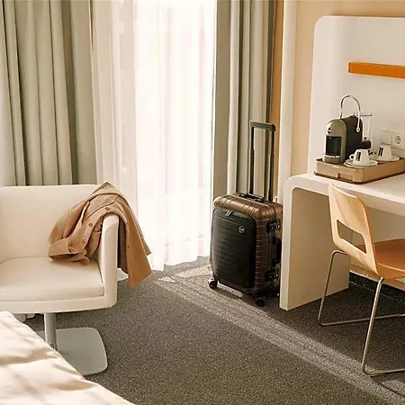 Lufthansa - Than A Conference Hotel 4*
