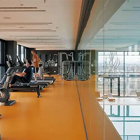 Lufthansa - Than A Conference Hotell 4*