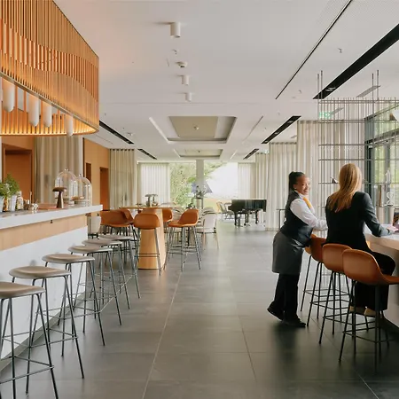 Hotel Lufthansa - Than A Conference 4*