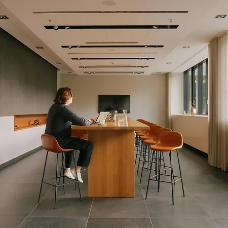 Lufthansa - Than A Conference