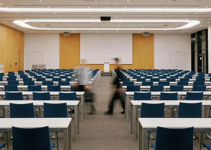 Lufthansa - Than A Conference Hotel 4*