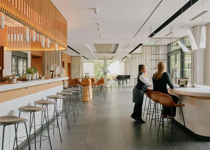 Lufthansa - Than A Conference Hotel 4*