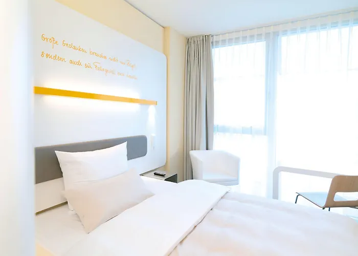 Lufthansa - Than A Conference 4*