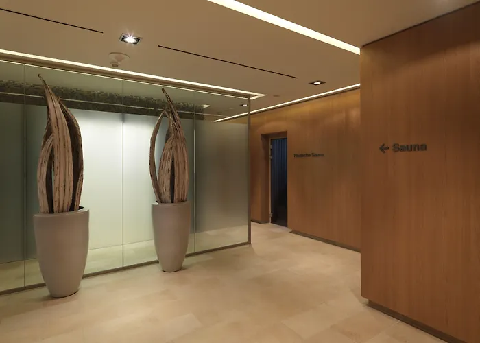 Lufthansa - Than A Conference Hotel 4*